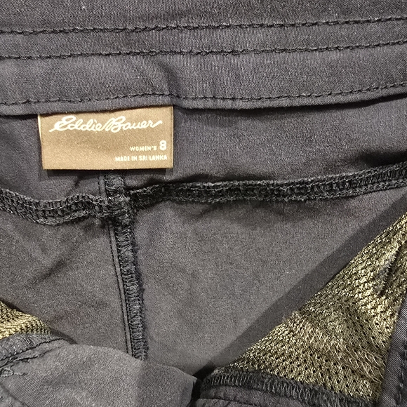 Eddie Bauer Hiking Shorts - Picture 2 of 3